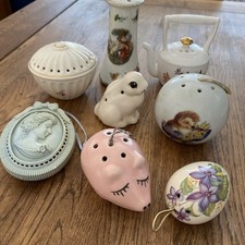 8x Vintage ceramic pomanders