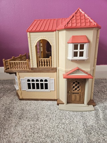Sylvanian families red roof - red,