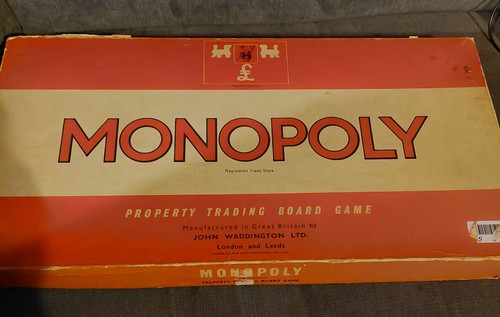 Monopoly classic 1970s edition - monopoly,