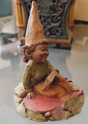 Gnome clay queen hearts - queen,