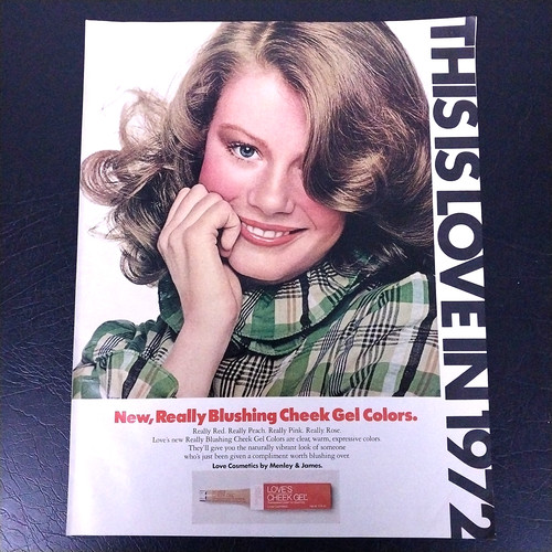 1972 love cheek gel blushing - love's,