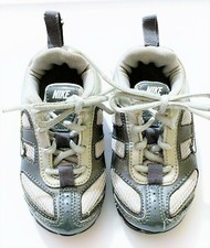 Little boy’s Nike Impax Ball