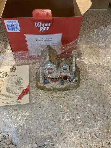 Lilliput lane the baker - lane,