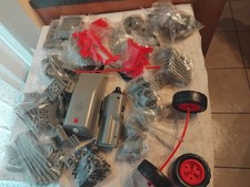 Bundle of Modern Meccano Items