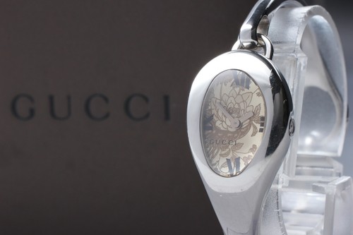 Near mint vintage gucci 103 - mint],