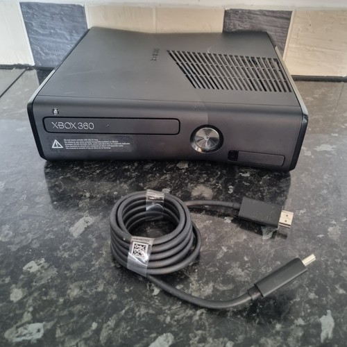 Xbox 360 consule with scart - with, in