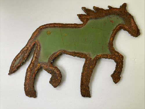 Handmade metal brutalist - metal, rusty