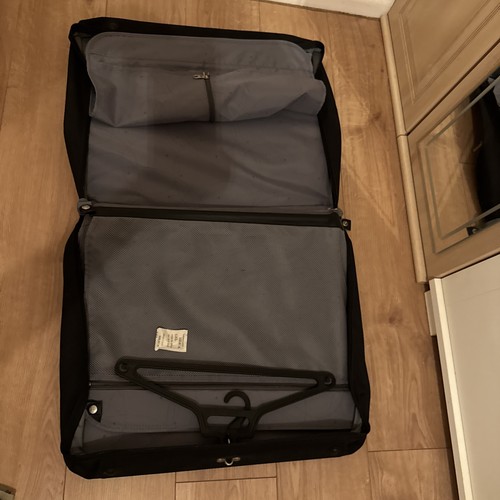 Samsonite gentlemen suit - samsonite,