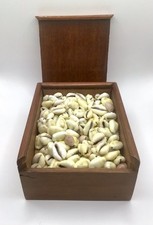 VINTAGE WOODEN BOX CONTAINING