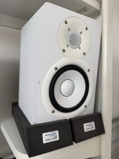 2x  Yamaha HS5 & Focosrite Scarlett 2i2 (2nd Gen)