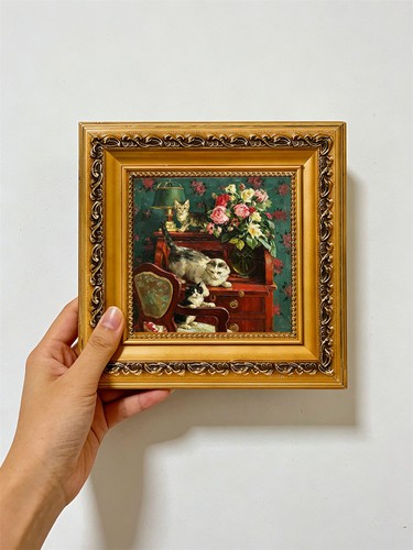 Three kittens interior floral - three,