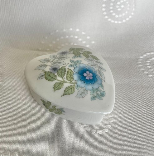 Vintage wedgewood small - wedgewood,