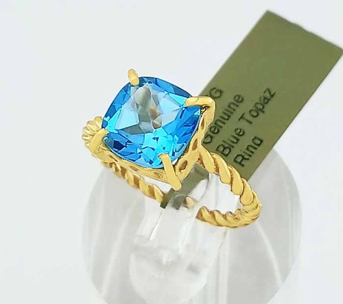 Genuine cts blue topaz - 3.85,