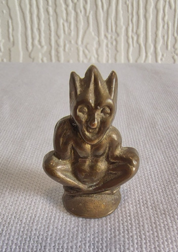 Vintage brass pixie - pixie, good