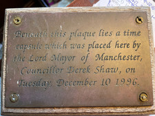 VINTAGE BRASS SIGN PLAQUE 1996 MANCHESTER MAYOR DEREK SHAW - F H Brown Azzuri
