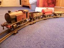 HORNBY CLOCKWORK TRAIN & TRACK