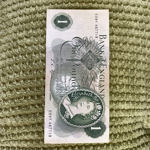 B303 bank england s - of,