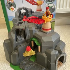 BRIO - Crane and Mountain