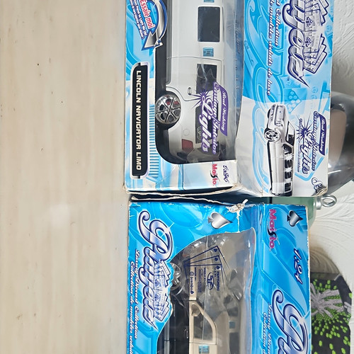 Maisto dub city lincoln - maisto, 1:18