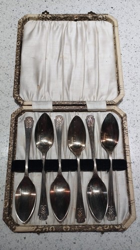 Vintage grapefruit spoons - grapefruit,