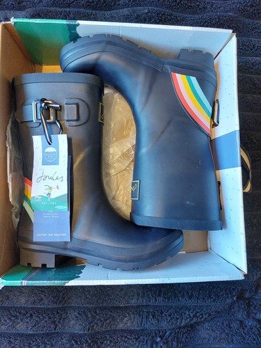 Pair joules right - a, of