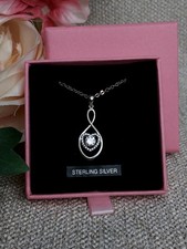 A Beautiful 925 Silver And Cz Womens infinity heart Necklace with box