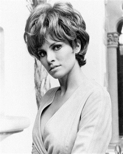 Raquel welch poster print - welch,