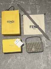 Fendi Baguette FF Logo Canvas Shoulder Bag – Beige/Taupe – Gold Hardware