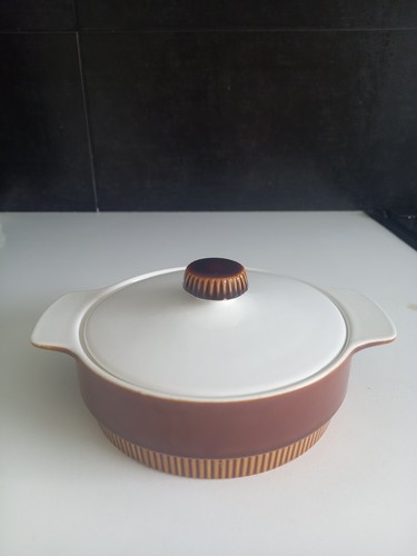 Poole pottery dish - dish, lid