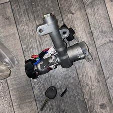 Genuine Kia Sedona Ignition Barrel Lock 2007-2011 Automatic Gearbox