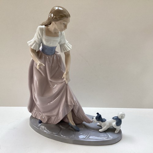 Nao lladro figurine - nao,
