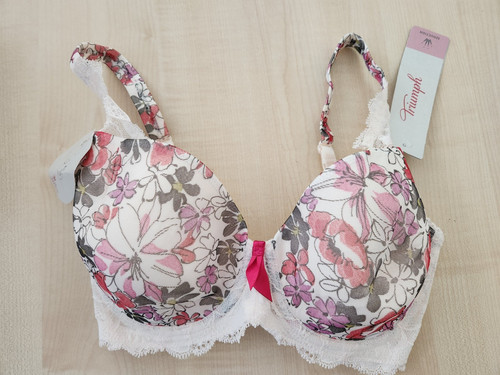 Triumph mon amour spotlight - triumph,
