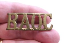 MILITARY BADGE ROYAL ARMY