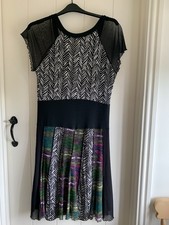 Evalinka Women's Sleeveless Dress with colourful embellishment   Size M