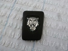 JAGUAR XJS XJRS CENTRE RH CONSOLE GROWLER BADGE INSERT BEC15276