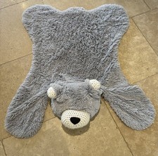 Child’s bedroom Rug by Clara loo ‘Bear Rug’ in Grey