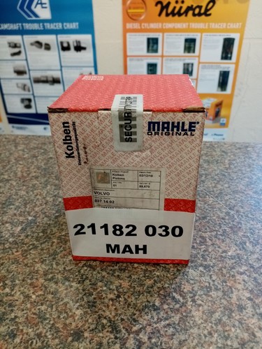 Volvo b20 b30 piston - b30, /