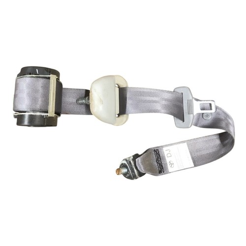 Toyota hilux seat belt - hilux,