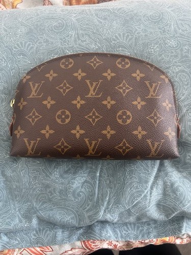 Louis vuitton cosmetics pouch - cosmetics,
