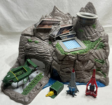 THUNDERBIRDS TRACY ISLAND 