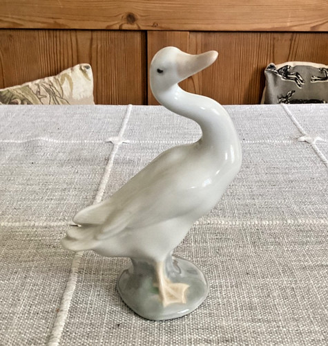 Vintage lladro little goose - little,
