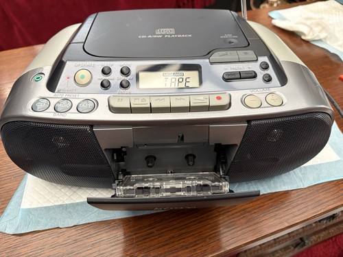 Sony cfd s01 - cd, fm
