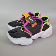 Nike Aqua Rift Women Size 6