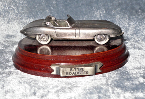 Jaguar type pewter model - e,