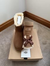 GENUINE UGG BOOTS W MINI