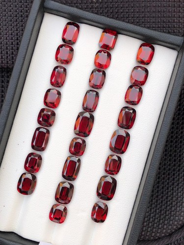 8ct natural rhodolite - natural,
