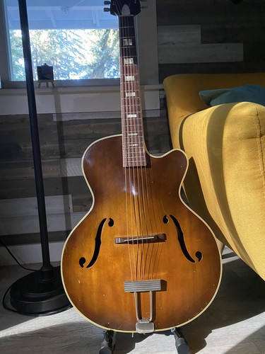Vintage 1960 harmony 1310 - 1960’s,