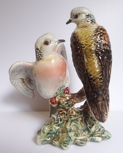 Beswick turtle doves - model, no