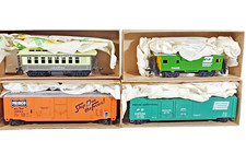 HO Scale Train Kit Lot