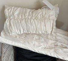 STUNNING KYLIE MINOGUE KARISSA OYSTER SINGLE DUVET COVER AND BOUDOIR CUSHION